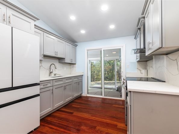 39 Graves Rd, Lynn MA 01904