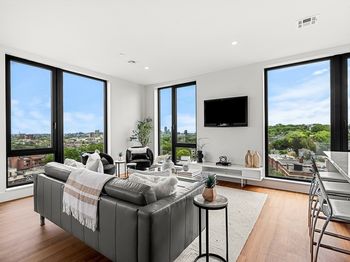 1515 Commonwealth Ave