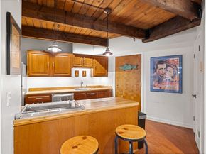 90 Wharf St L10, Salem MA 01970