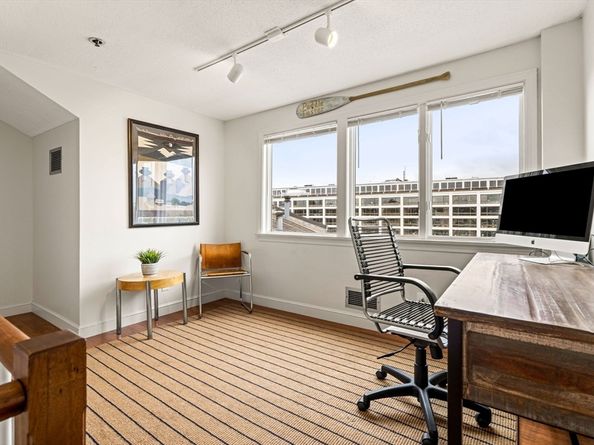 90 Wharf St L10, Salem MA 01970