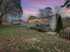 16 Hadley Path, West Brookfield MA 01585