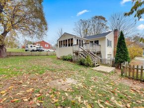 16 Hadley Path, West Brookfield MA 01585