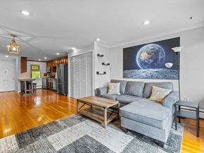 301 Neponset St 17, Norwood MA 02062