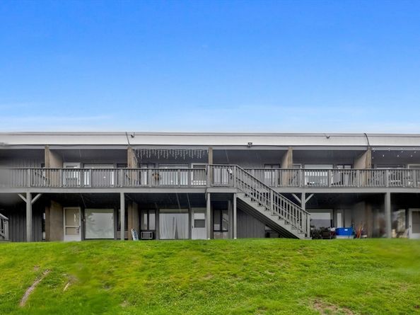 301 Neponset St 17, Norwood MA 02062