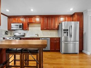 301 Neponset St 17, Norwood MA 02062