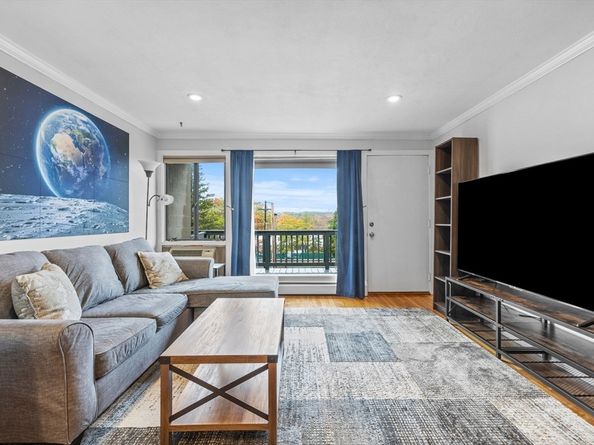 301 Neponset St 17, Norwood MA 02062