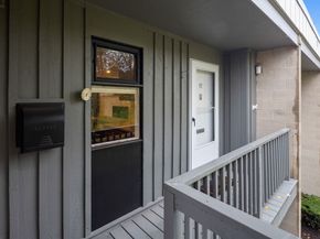 301 Neponset St 17, Norwood MA 02062