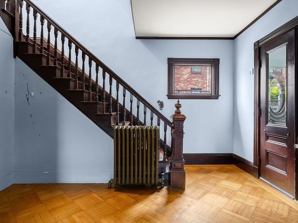 30 Walnut St, Somerville MA 02143