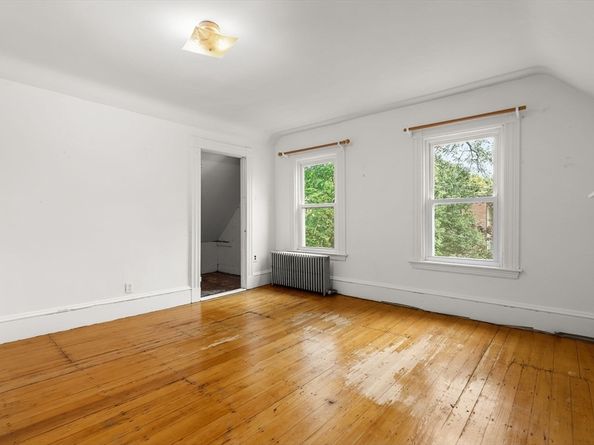 30 Walnut St, Somerville MA 02143