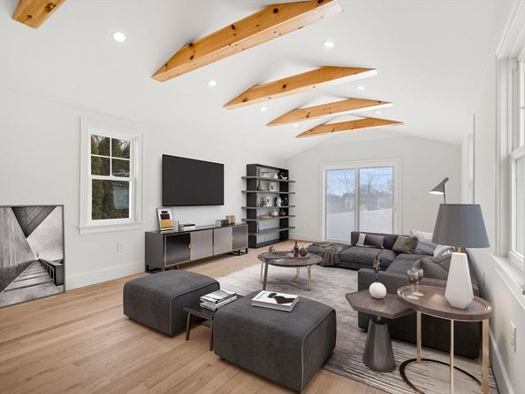 12 Eagle St, Boston MA 02132