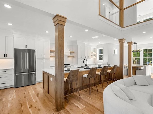 18 Overlook Drive 1, Bedford MA 01730