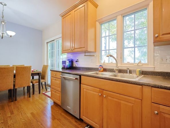 53 Russell St, Marlborough MA 01752