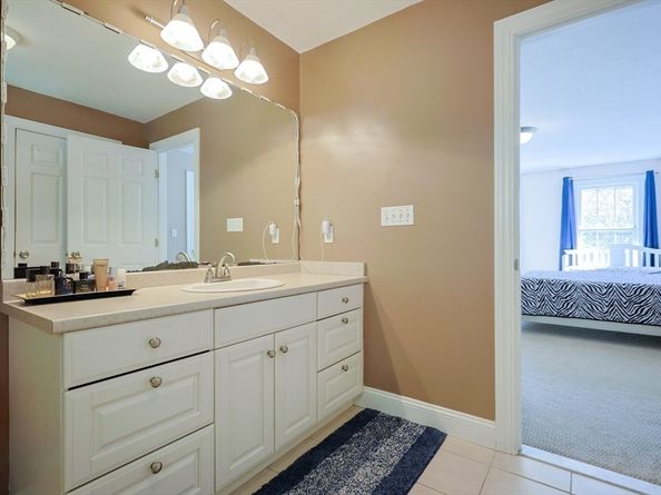 53 Russell St, Marlborough MA 01752