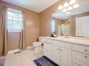53 Russell St, Marlborough MA 01752