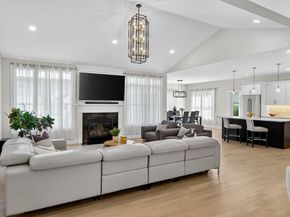 10 Shagbark Cir, Mattapoisett MA 02739