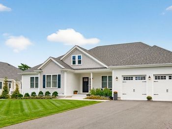 10 Shagbark Cir
