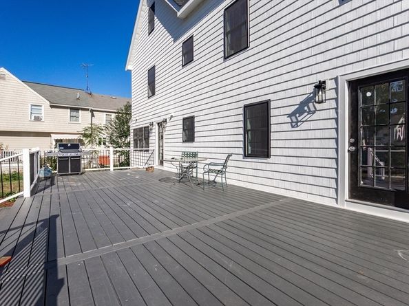 11 Rockwell Ave, Milton MA 02186