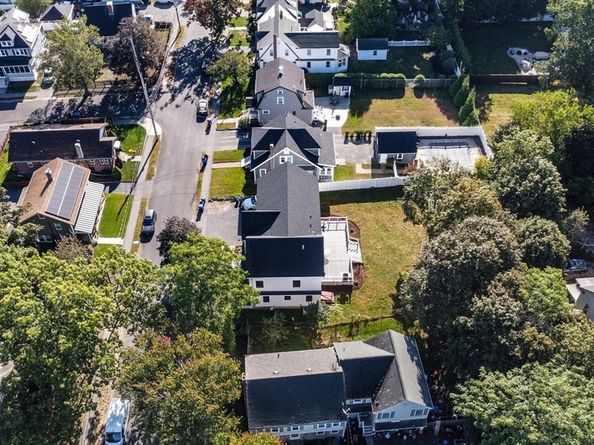 11 Rockwell Ave, Milton MA 02186