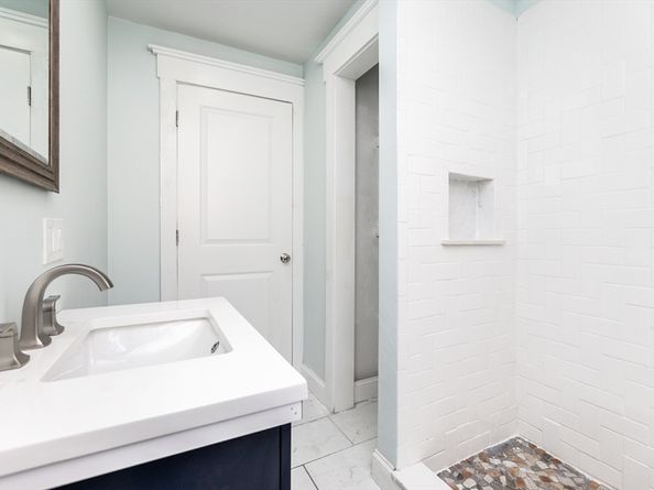 11 Rockwell Ave, Milton MA 02186
