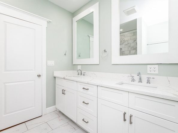 11 Rockwell Ave, Milton MA 02186
