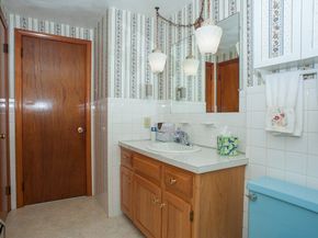 201 Prescott Rd, Northbridge MA 01588