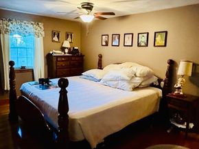 201 Prescott Rd, Northbridge MA 01588