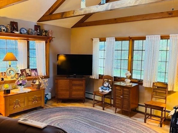 201 Prescott Rd, Northbridge MA 01588