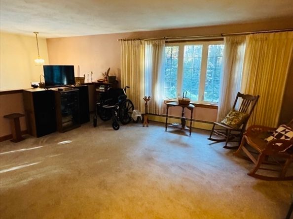 201 Prescott Rd, Northbridge MA 01588