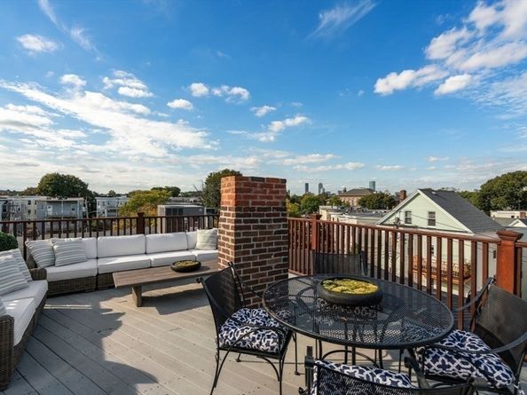 2 Pleasant Street 3, Boston MA 02125