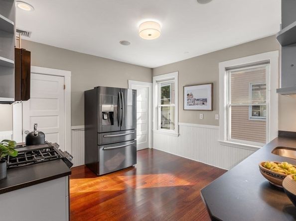 2 Pleasant Street 3, Boston MA 02125