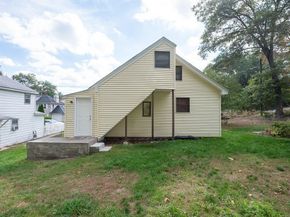 190 Dominion Rd, Worcester MA 01605