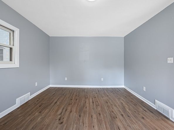 190 Dominion Rd, Worcester MA 01605