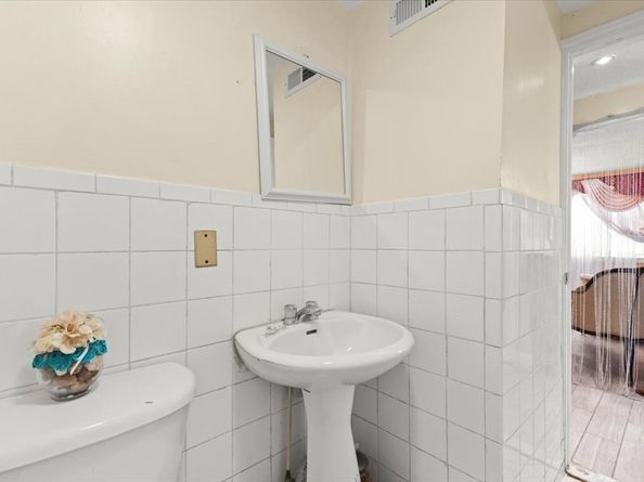 175 Belmont Ave, Brockton MA 02301