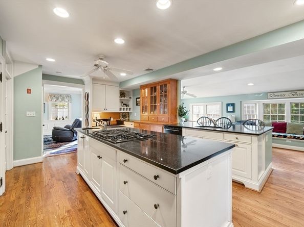 3 Burnham Rd, Dover MA 02030