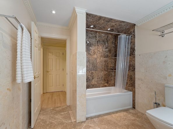 9 Garland Rd, Lincoln MA 01773