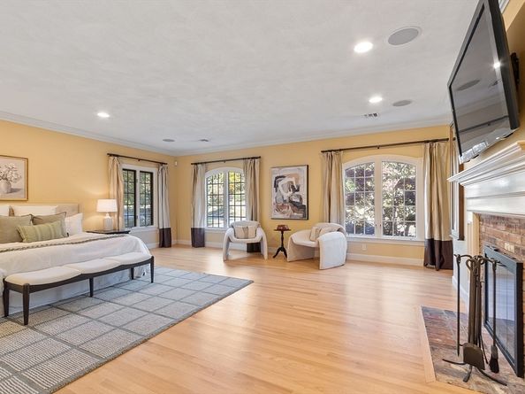 9 Garland Rd, Lincoln MA 01773