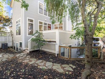 15 Roberts Road