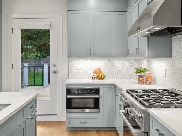 188 Mason Ter 188, Brookline MA 02446