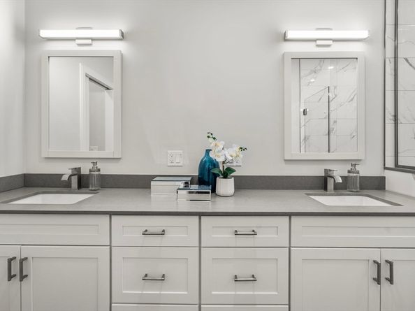 188 Mason Ter 188, Brookline MA 02446