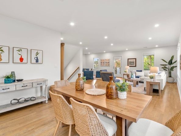 188 Mason Ter 188, Brookline MA 02446