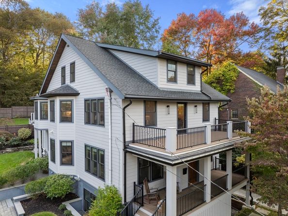 188 Mason Ter 188, Brookline MA 02446