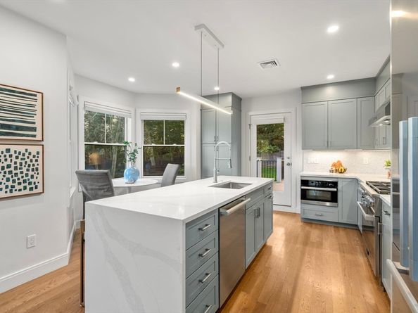 188 Mason Ter 188, Brookline MA 02446