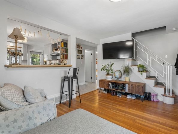 24 Western Ave, Beverly MA 01915