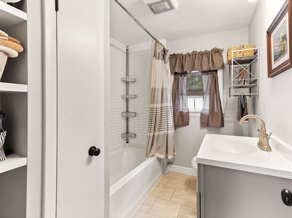 24 Western Ave, Beverly MA 01915
