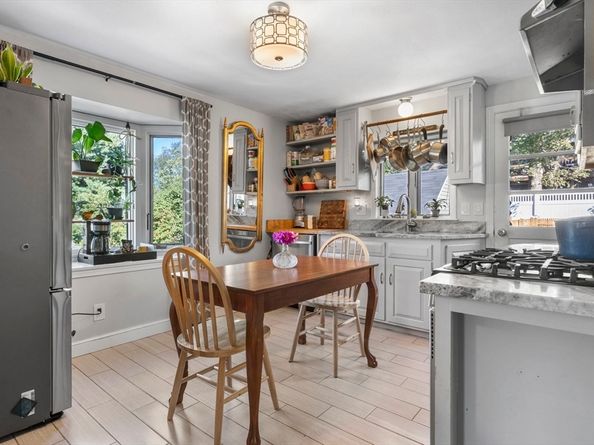 24 Western Ave, Beverly MA 01915