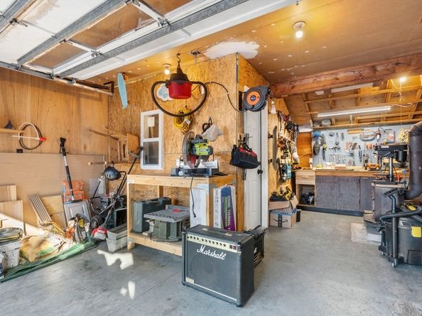24 Western Ave, Beverly MA 01915