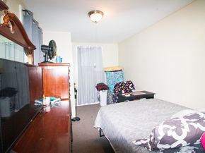 302 Pleasant St, Leominster MA 01453