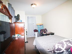 302 Pleasant St, Leominster MA 01453