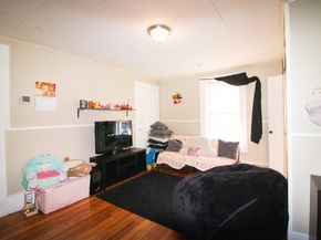 302 Pleasant St, Leominster MA 01453