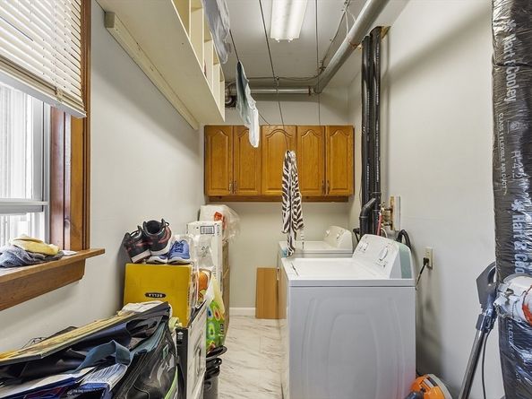 12 Windsor Street, Worcester MA 01605